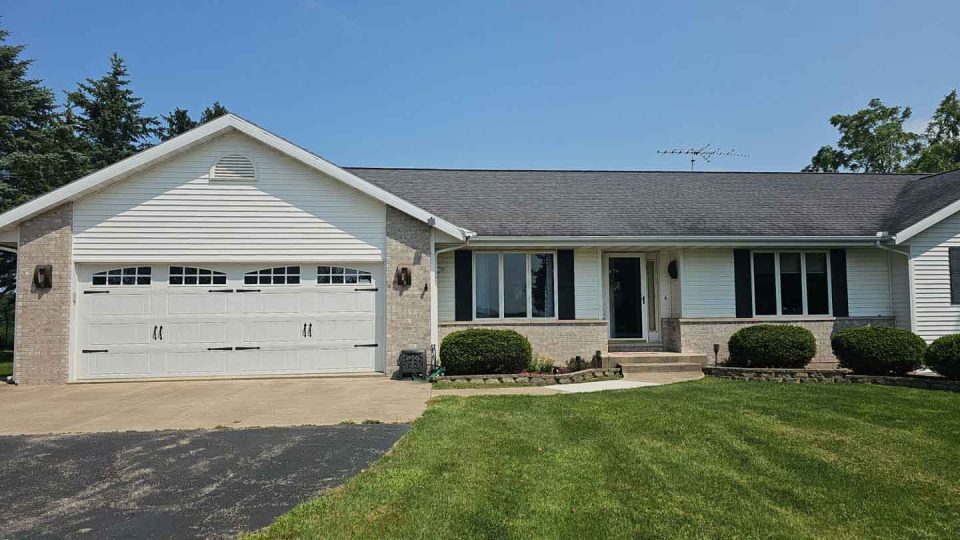 Stockton, IL single level ranch home #2 before a full roof replacement